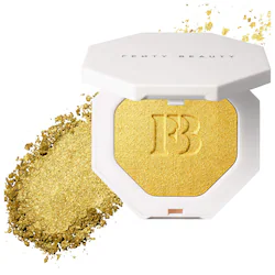 Fenty Beauty by Rihanna Cheek-Hugging Highlight Brush 120