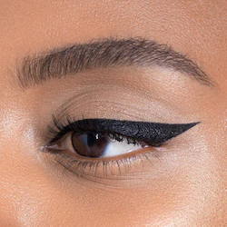 Natasha Denona Macro Blade Liquid Eyeliner