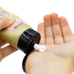 Davines This Is A Medium Hold Pliable Paste