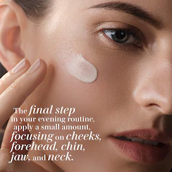 La Mer The Rejuvenating Night Cream with Marine Retinol Alternative for Anti-Aging