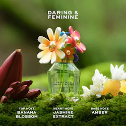 Marc Jacobs Bea Daisy Wild Eau de Parfum Intense Travel Spray with Banana Blossom, Jasmine & Amber