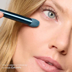 caliray Eyes Up Here Concealer Brush