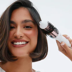 Mane It's Giving Petite Mini Hot Thermal Round Brush